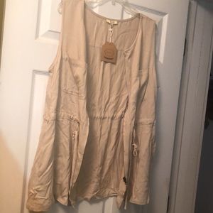 Light Beige Kori America lightweight vest